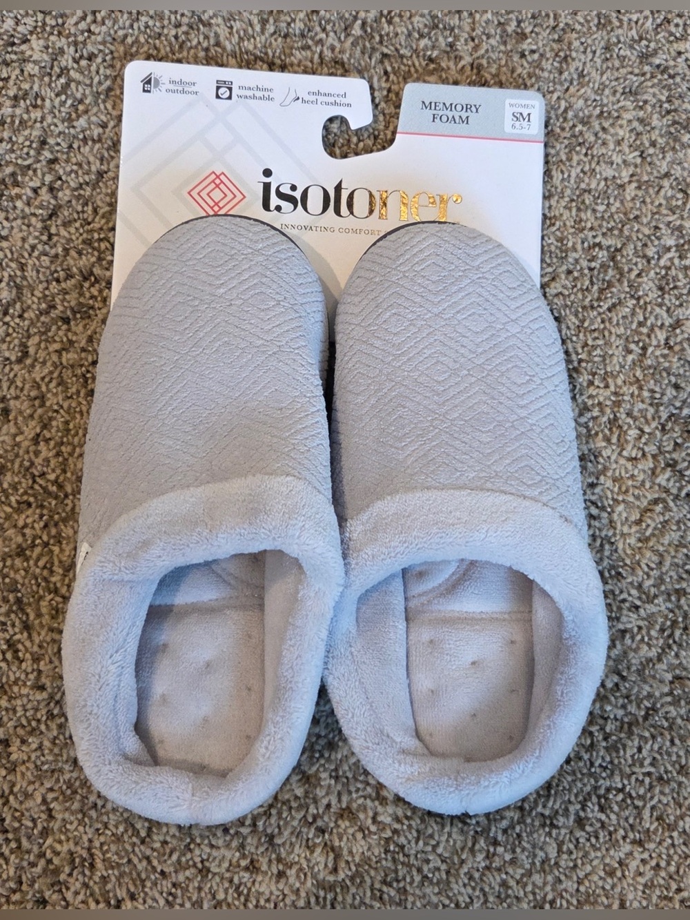 NEW Women’s Light Gray Isotoner Memory Foam Slippers Size S 6.5-7